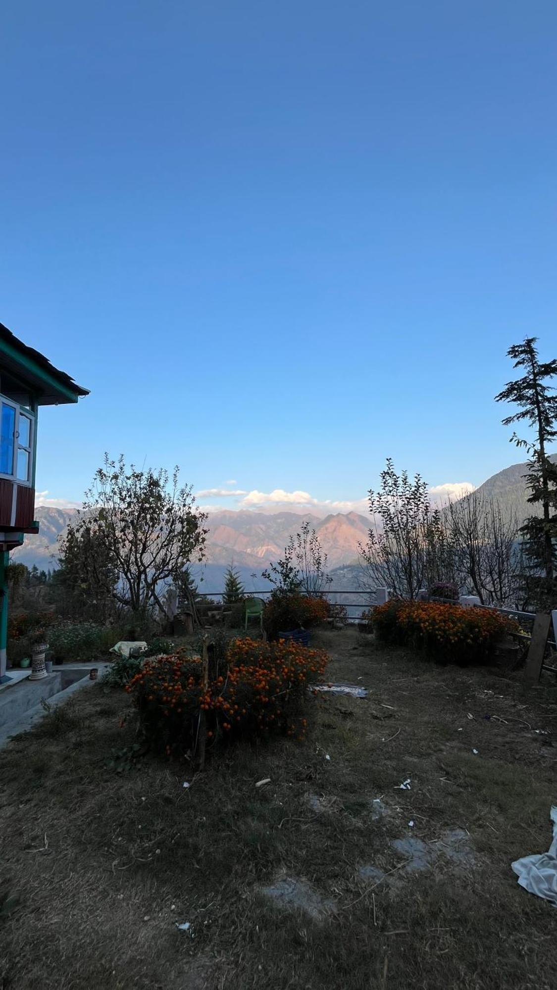 Mountain Eyrie Hotel Banjār Buitenkant foto