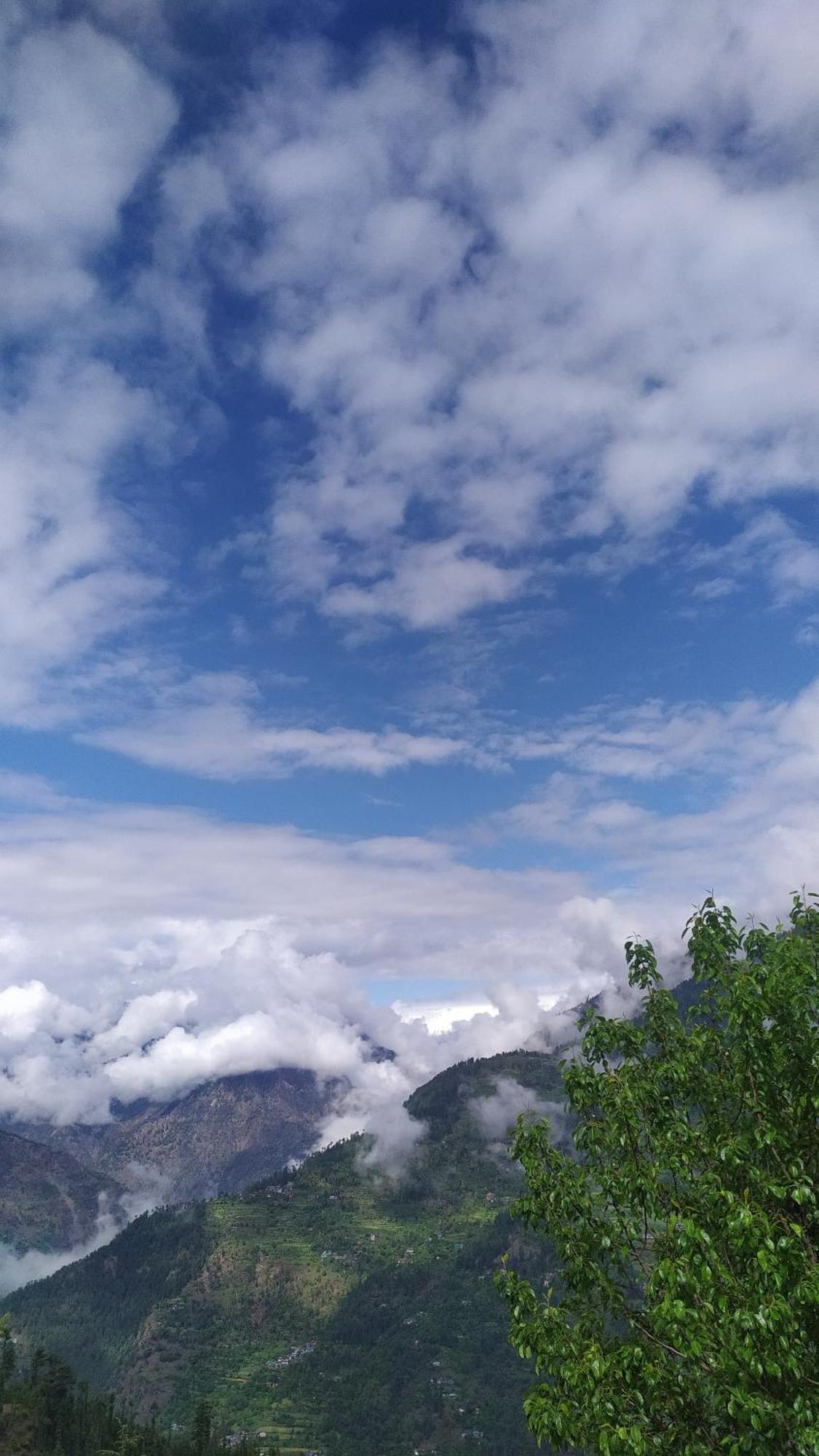 Mountain Eyrie Hotel Banjār Buitenkant foto