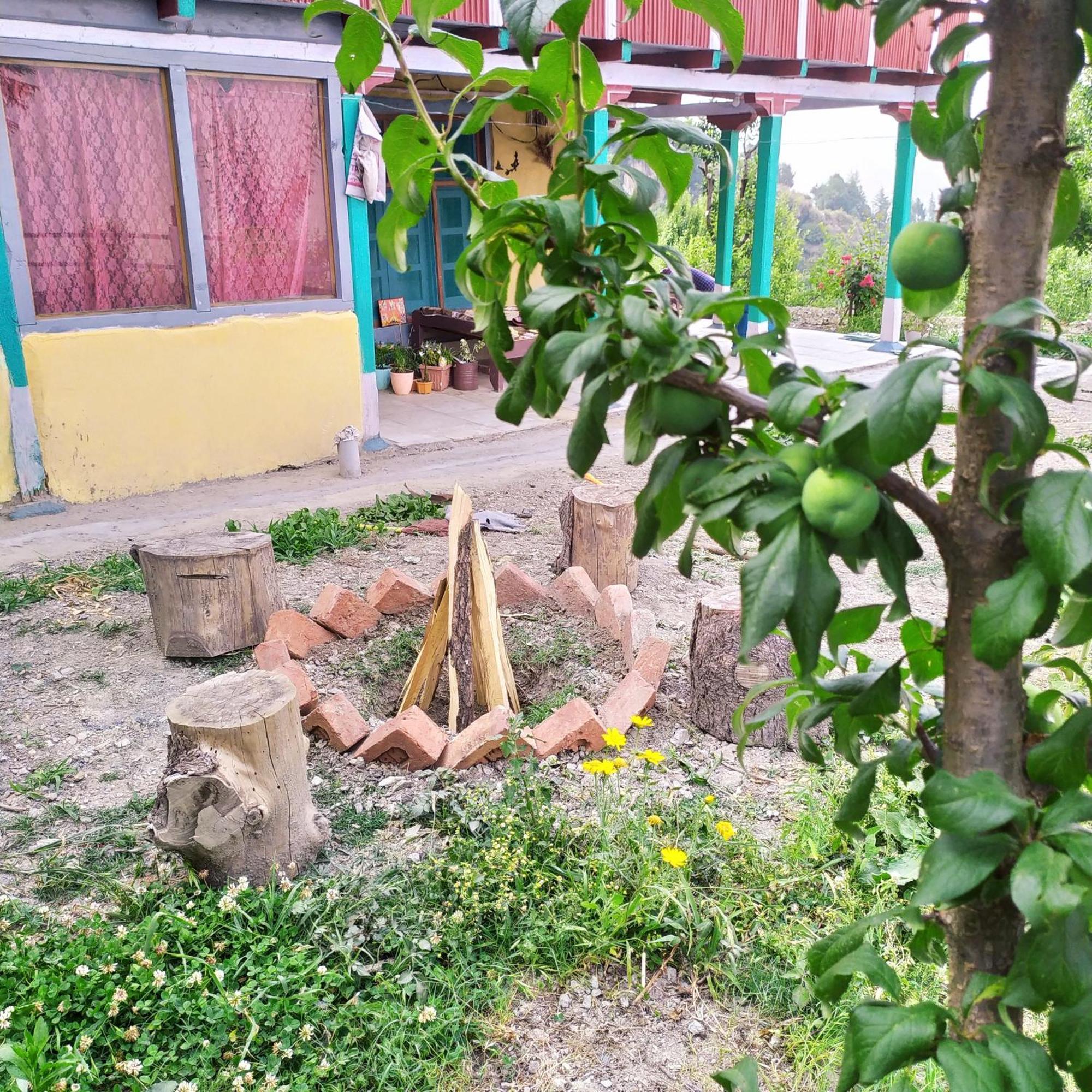 Mountain Eyrie Hotel Banjār Buitenkant foto